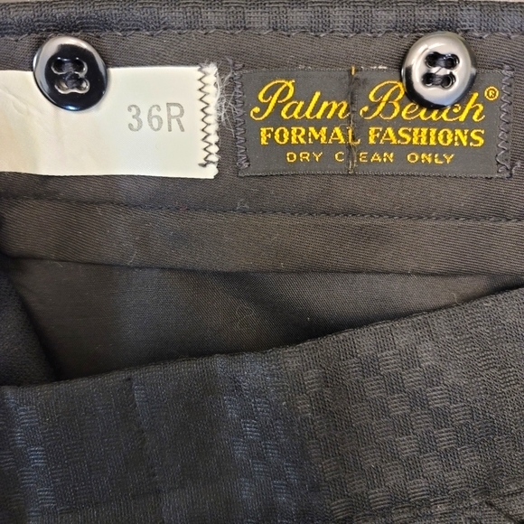 Palm Beach Formal 3pc.Tuxedo - Picture 15 of 16